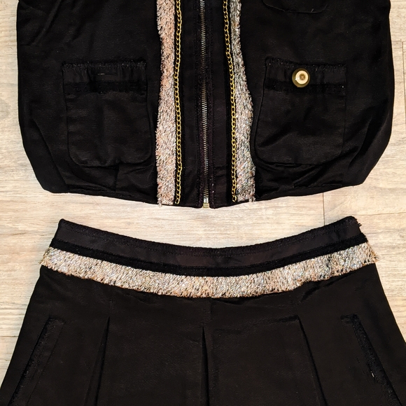 BCBG MaxAzaria Eclectic Chic Business Casual Statement Top Luxury Brand in Vogue - Picture 3 of 8